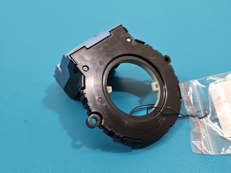 Czujnik kąta skrętu Toyota Avensis III T27 89245-05030