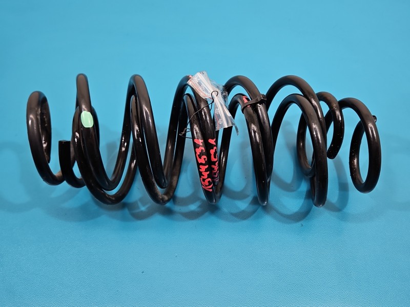 Sprężyny tył komplet Toyota Aygo II 14-22 HB