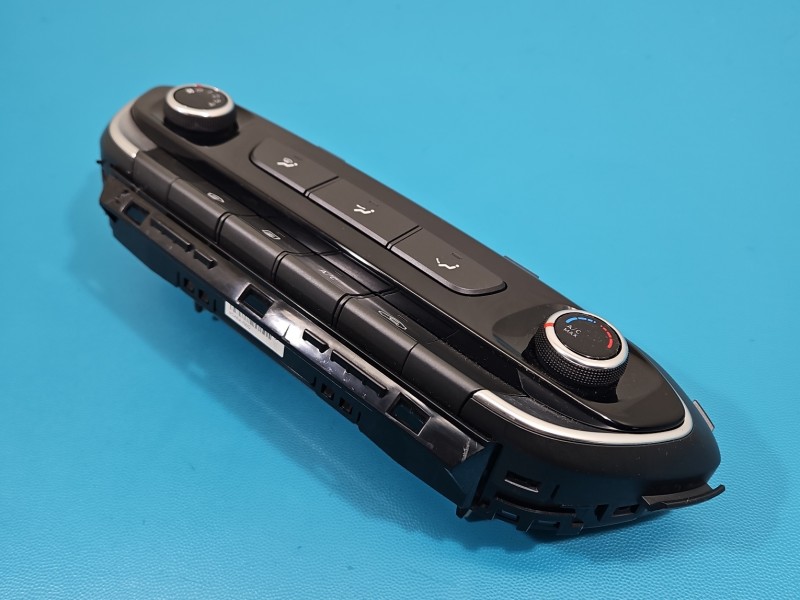 Konsola panel nawiewu Hyundai I30 III 16- 97250-G4AA0