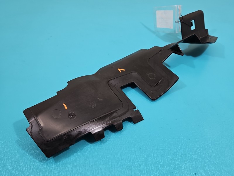 Osłona ZAŚLEPKA PLASTIK Vw Passat B7 3AA121283