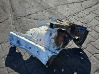 Podłużnica prawa fartuch ćwiartka Mercedes W177 149
