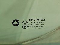 Szyba drzwi przód lewa Renault Trafic II HB