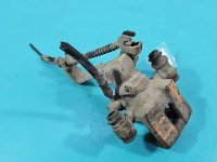 Zacisk tył lewy Kia Carens II 1.8 16V HB