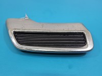 Zaślepka kratka zderzaka prawa atrapa Peugeot 3008 II 9812041777