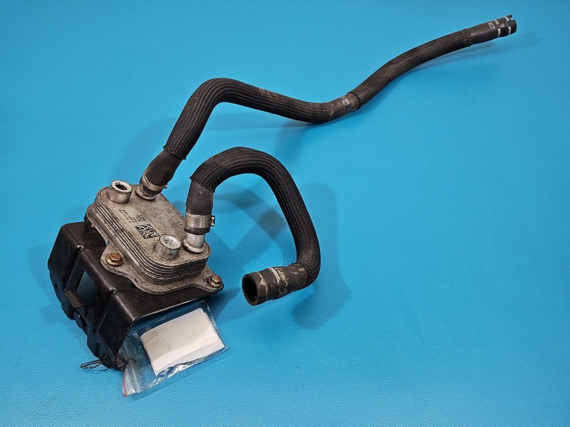 Chłodnica oleju Maserati Quattroporte VI 13- 06700316180 3.0 V6