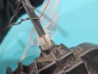 Zamek przód prawy 3CP020H21 Renault Modus EUROPA uszkodzony pancerz linki 4pin