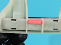 Mocowanie Europejska, prowadnica szyby przód lewy uchwyt Europejska, prowadnica szyby przód lewy Dacia Duster III 24- 802217087R