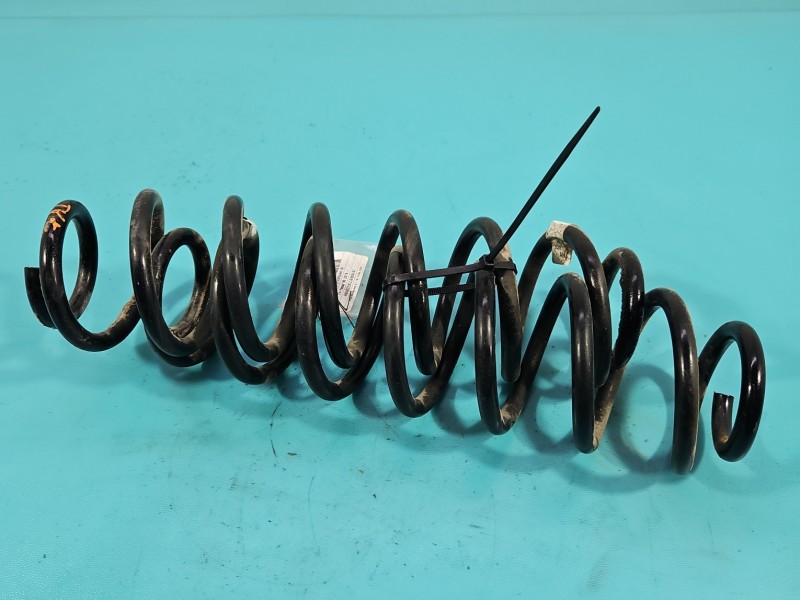 Sprężyny tył komplet Vw Passat B8 sedan