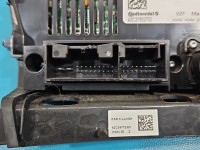 Konsola panel nawiewu AUDI Q5 08- 8K1820043T