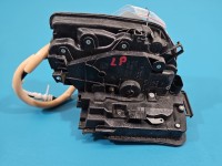 Zamek przód lewy 7477685 BMW G30 EUROPA Producent części: BMW, 4pin