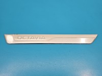 Listwa progowa prawa PRÓG NAKŁADKA Skoda Octavia IV 5E3853814, 5E3853814TQ3
