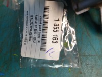 Zamek przód prawy 4E1837016 Audi A3 8P EUROPA Producent części: Audi, 7 pin BRAK CIĘGNA WIDOCZNEGO NA ZDJ.