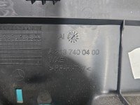 Tapicerka klapy boczek bagażnika Mercedes W213 A2137400400