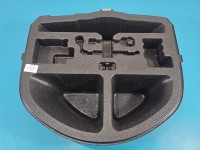 Wkład styropian bagażnika koła zapasowego Toyota Corolla E21 19- 64777-02390