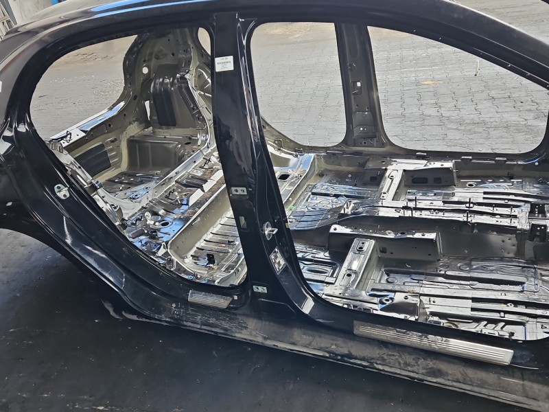 Próg prawy SŁUPEK ŚRODKOWY B MG3 24- HB 5d 5PBC