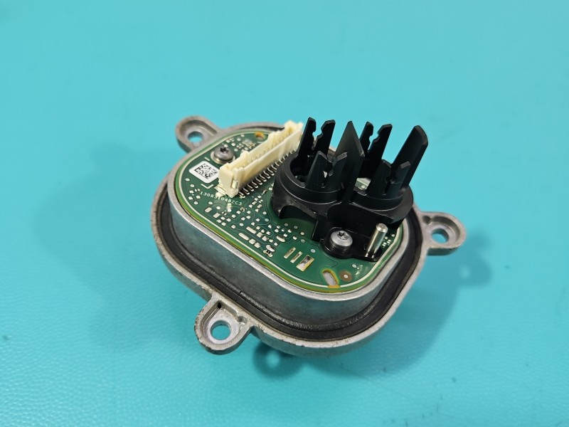 Moduł lampy Audi A4 B9 1305715395