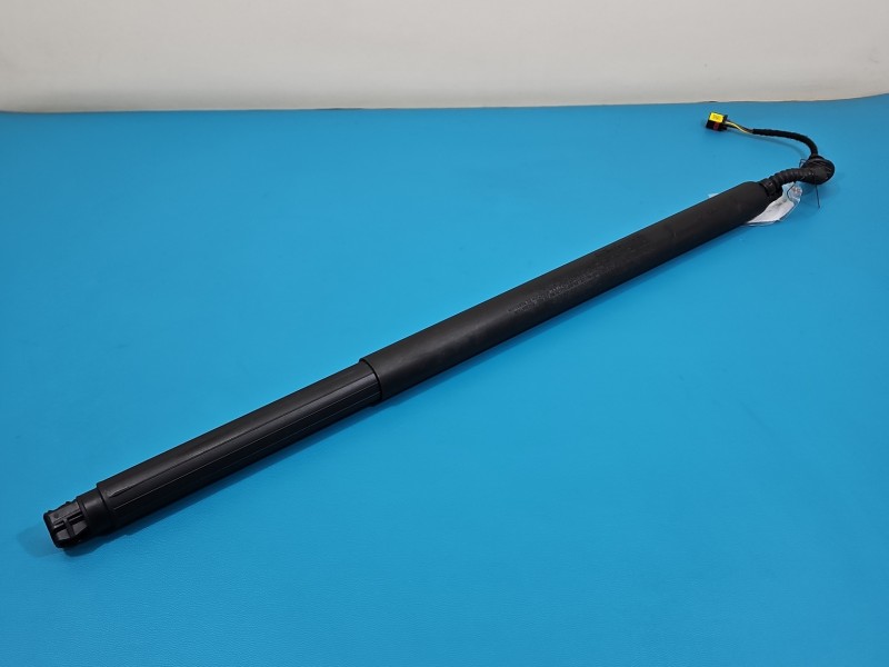 Siłownik klapy prawy teleskop Kia Stinger 81780-J5100