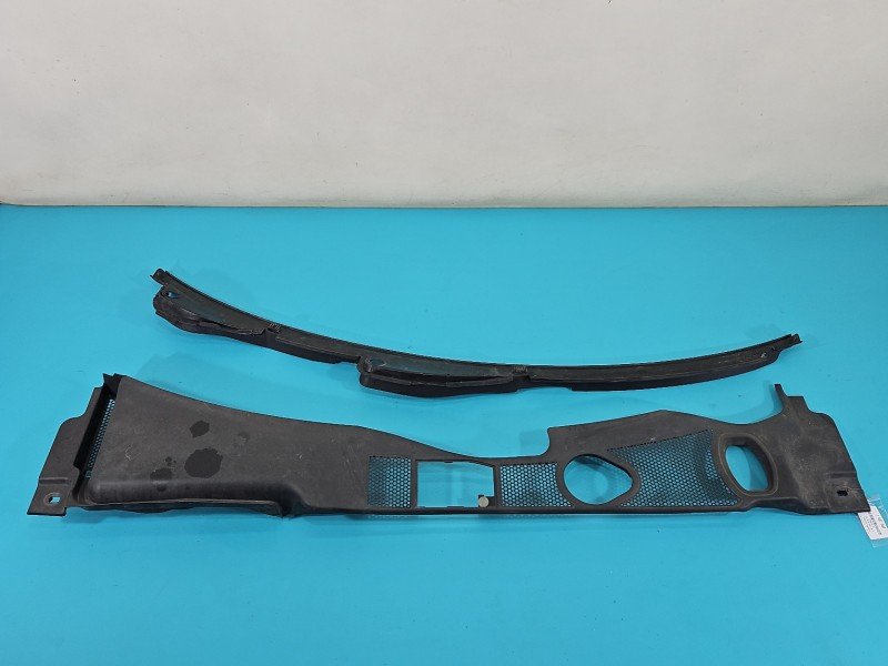 Podszybie Audi A5 8T 8K1819447 Podszybie Audi A5 8T 8K1819447