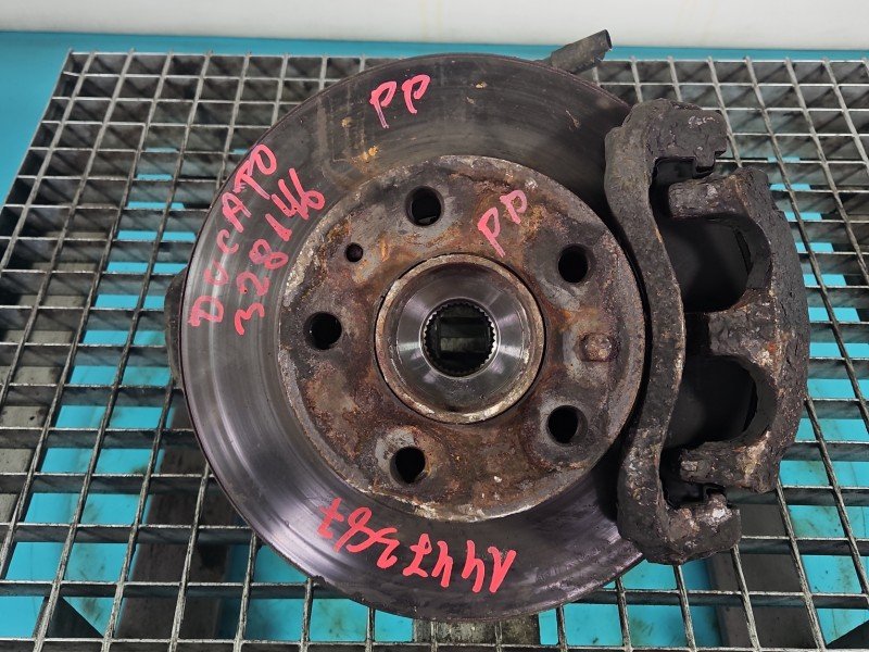 Zwrotnica prawa piasta przód 2.3 jtd Fiat Ducato III Zwrotnica prawa piasta przód 2.3 jtd Fiat Ducato III