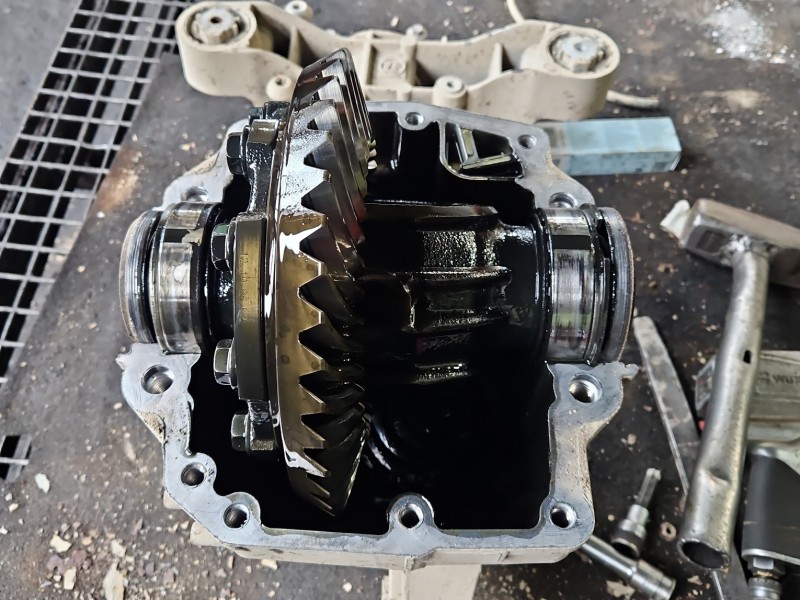 Most tylny DYFER tył Porsche Cayenne I 9P 4.5 V8 0AC525015R