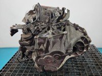 Skrzynia biegów Toyota Avensis II T25 2.0 D4D