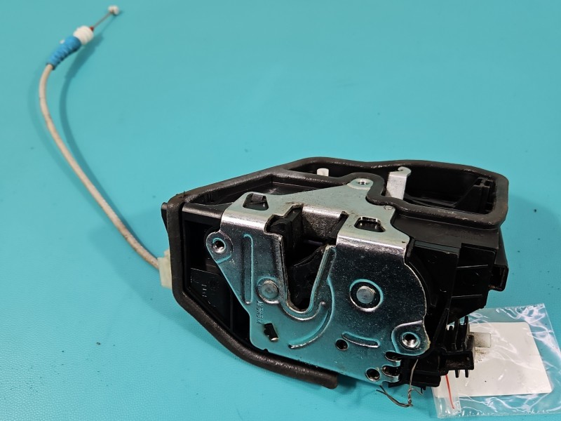 Zamek przód lewy bmw F30 EUROPA IMPRK1572699, 7229461, Kod lakieru: A83, 4pin 7229461