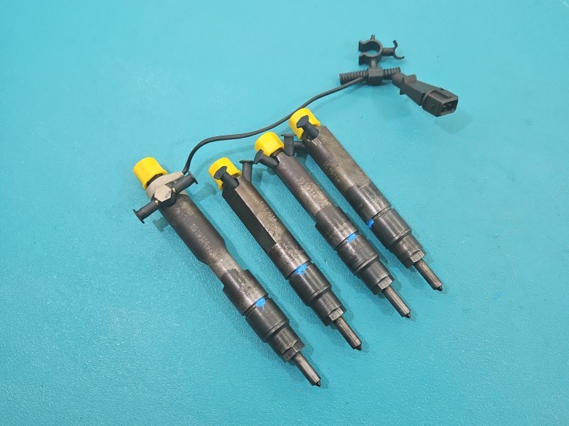 Wtryskiwacz Vw Bora 028130202Q, 0432193694 1.9 tdi