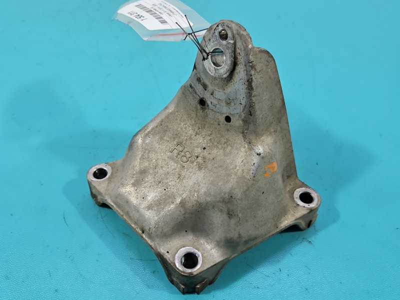 Łapa silnika Lexus IS III 14-25 2.5 vvti