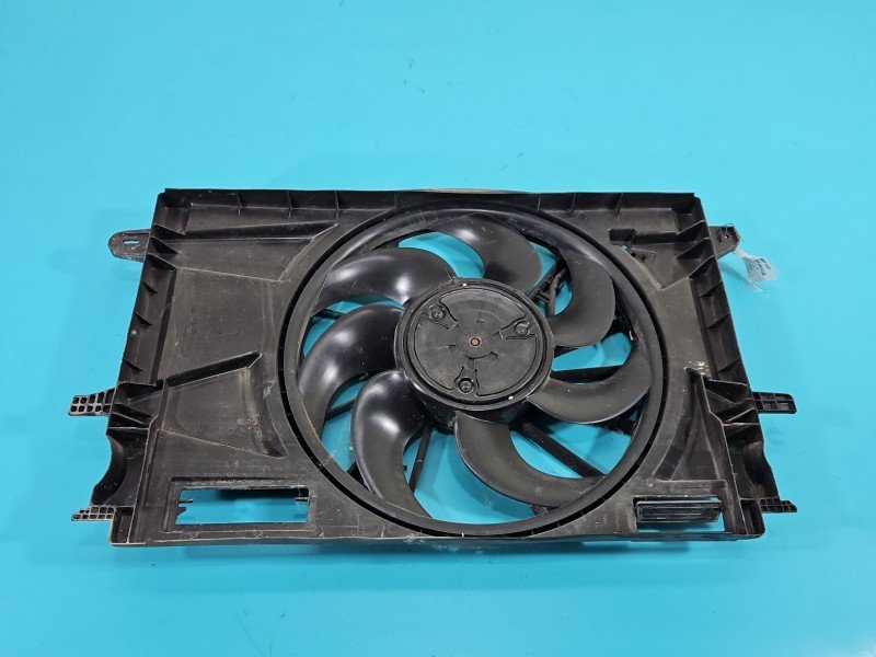Wentylatory Wentylator chłodnicy Opel Astra V K 0130707485, 39146900 1.5 cdti