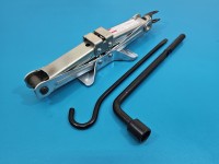 lewarek Podnośnik samochodowy trapezowy Suzuki Swift Mk7