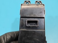 Przełącznik szyb Kia Stinger 93570J5000 Producent części: KIA, przód lewy EU