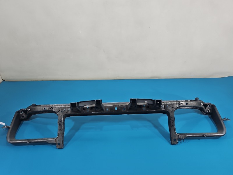 WZMOCNIENIE CZOŁOWE Pas przedni Chrysler 300c 04805843AF