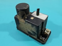 Pompka centralnego zamka Audi 80 B4 4A0862257C Producent części: Audi, Europejska