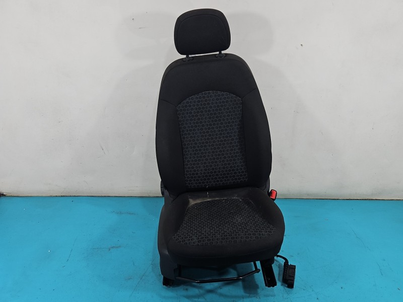 Fotel prawy przód pasażera Opel Corsa E 5d EUROPA