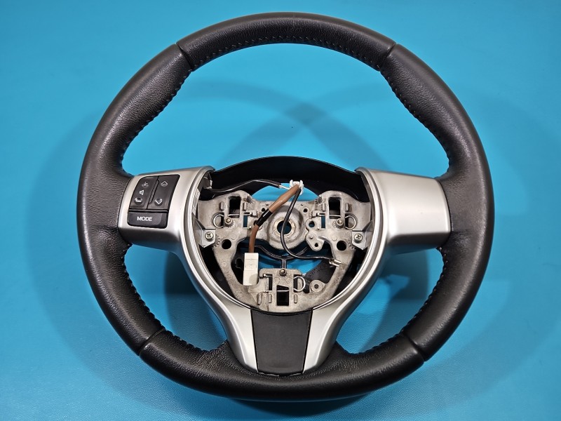 Kierownica Toyota Yaris III 45100-0D-490C1