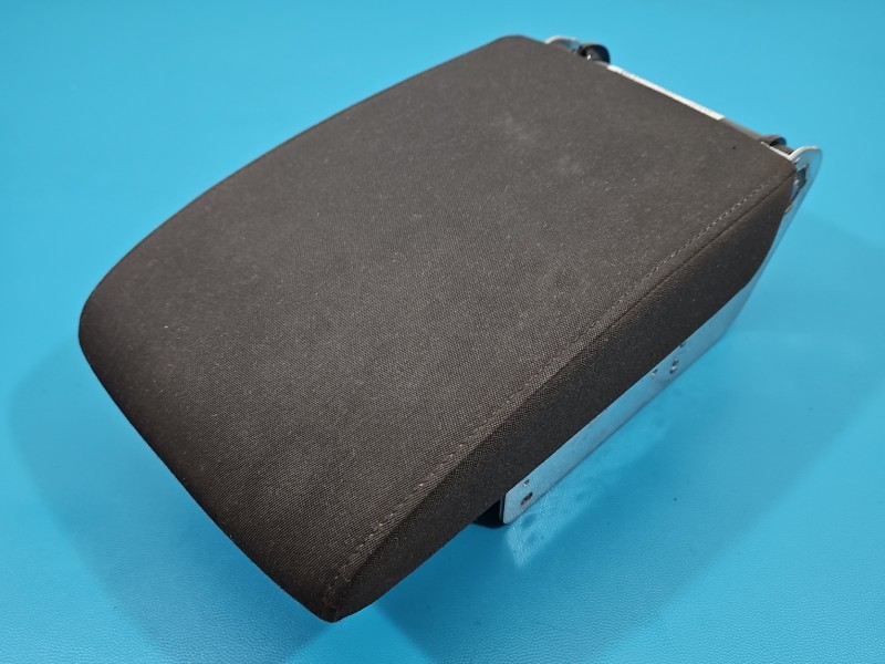 Podłokietnik TUNEL Vw Tiguan I 07- 5M0864207E EUROPA