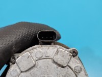 Pompka obiegu wody pompa Peugeot 3008 II 1.6 T hybrid4 0392024019