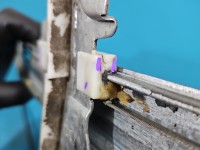 Podnośnik przód prawy SZYBY WINDA mazda Tribute I 00-07 Producent części: Mazda, 2 PIN Pęknięcie przy mechanizmie...