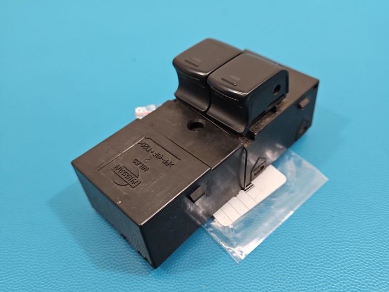 Przełącznik szyb Nissan Micra K12 Nissan EU