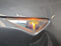 Kierunkowskaz przód prawy świateł Tesla Model S