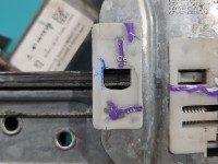 Podnośnik przód lewy Citroen C3 II 09-16 5d HB