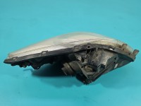 Reflektor prawy lampa przód Toyota Yaris II EUROPA