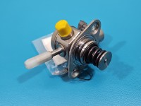 pompka Pompa paliwa Ford Edge II 2.0 ECOBOOST 0261520247, 6005513322 Producent części: FORD, 2 PIN