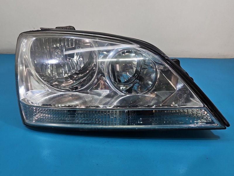 Reflektor prawy lampa przód Kia Sorento I 03-09 EUROPA 92102-3E0