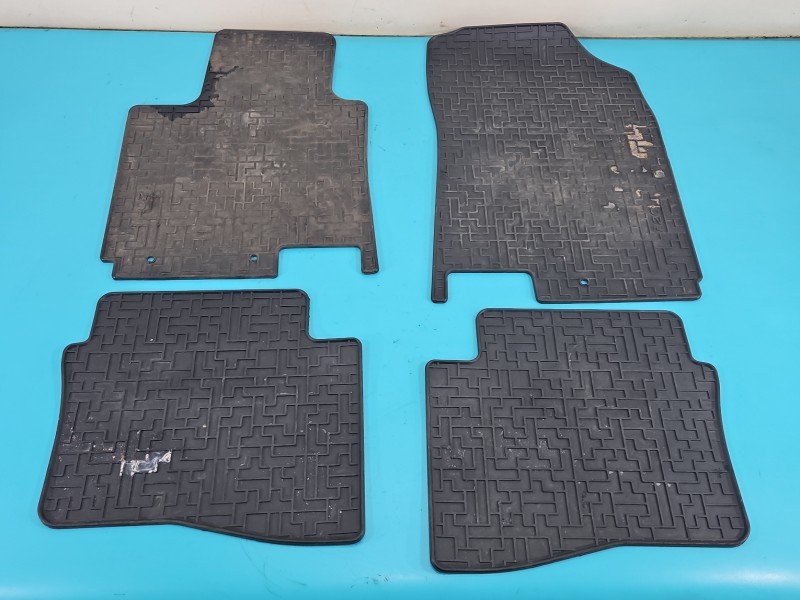 Dywaniki komplet HYUNDAI i20 II 14-20