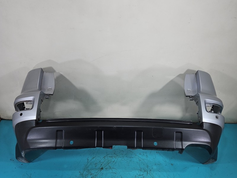 Zderzak tył Mitsubishi Outlander II srebrny A31 HB