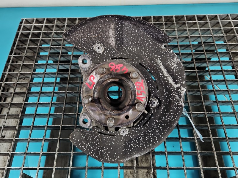 Zwrotnica lewa piasta przód 2.0d Land rover Discovery Sport 14- L550