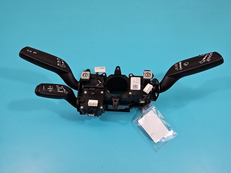 Przełącznik zespolony Audi Q3 8X0953502B, 8X0953501D Przełącznik zespolony Audi Q3 8X0953502B, 8X0953501D