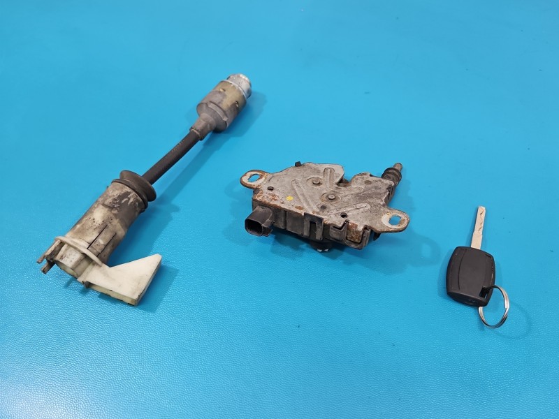 Zamek maski Europejska, +WKŁADKA + KLUCZYK Ford Focus C-Max I MK1