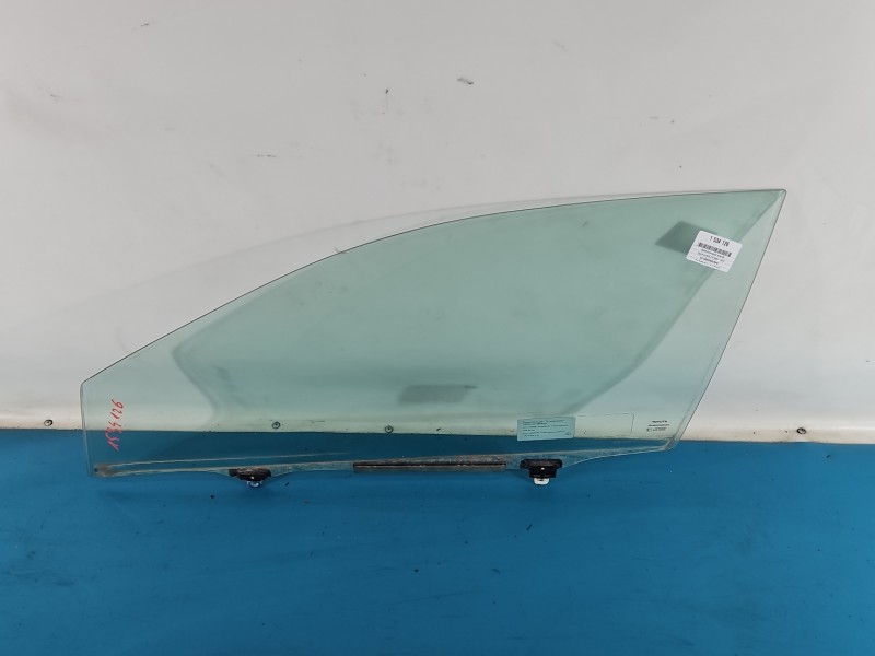 Szyba drzwi przód lewa Toyota Corolla E15 sedan